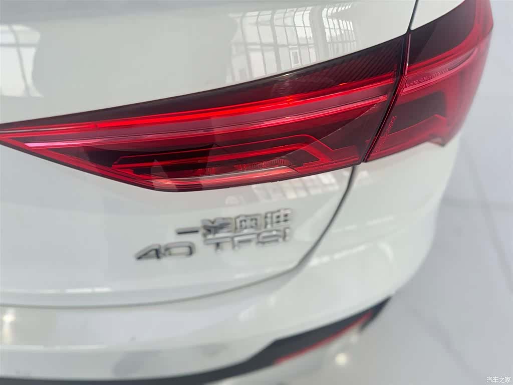 Audi Q3, 2021 11