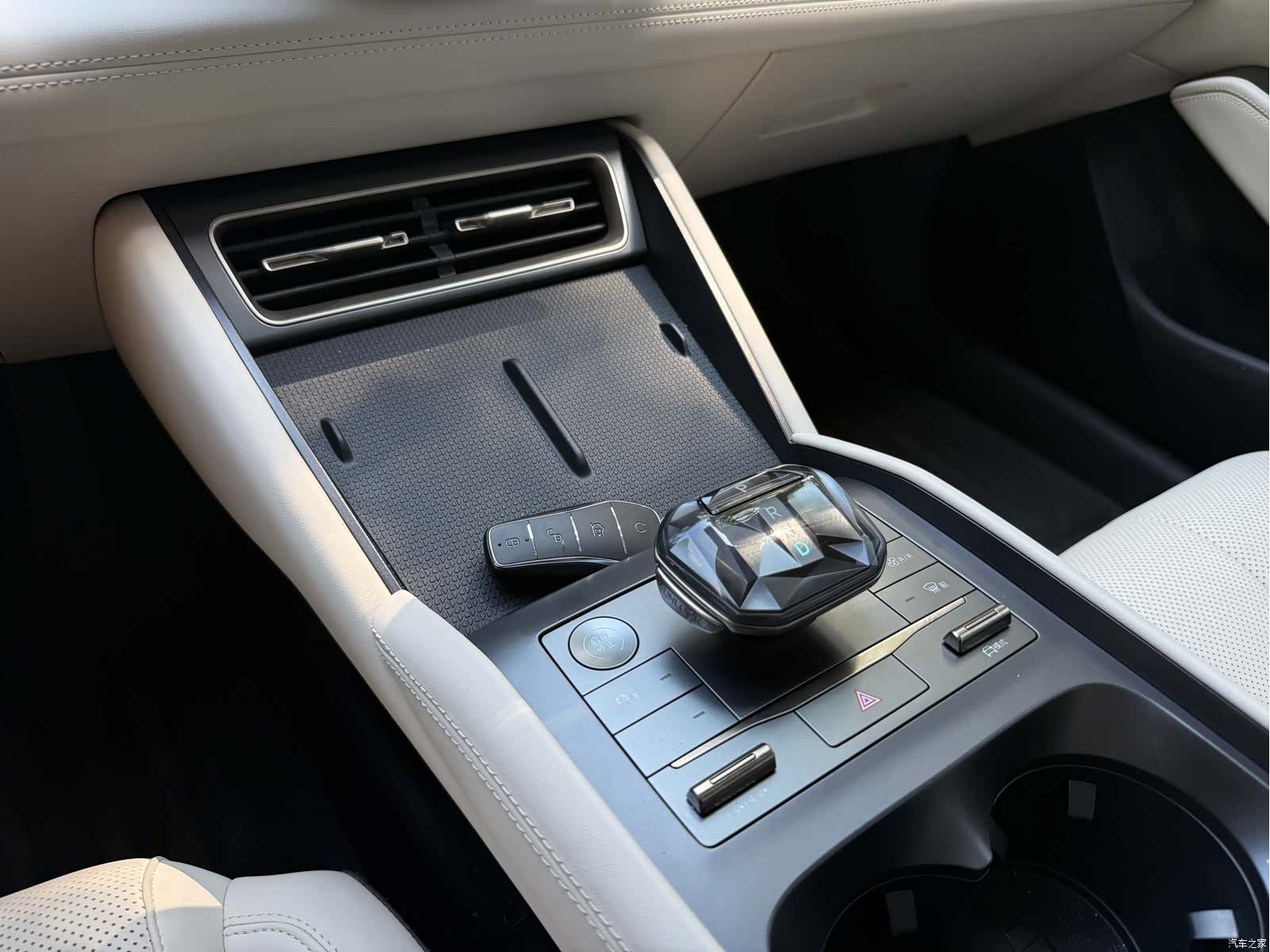 BYD Qin, 2024 12