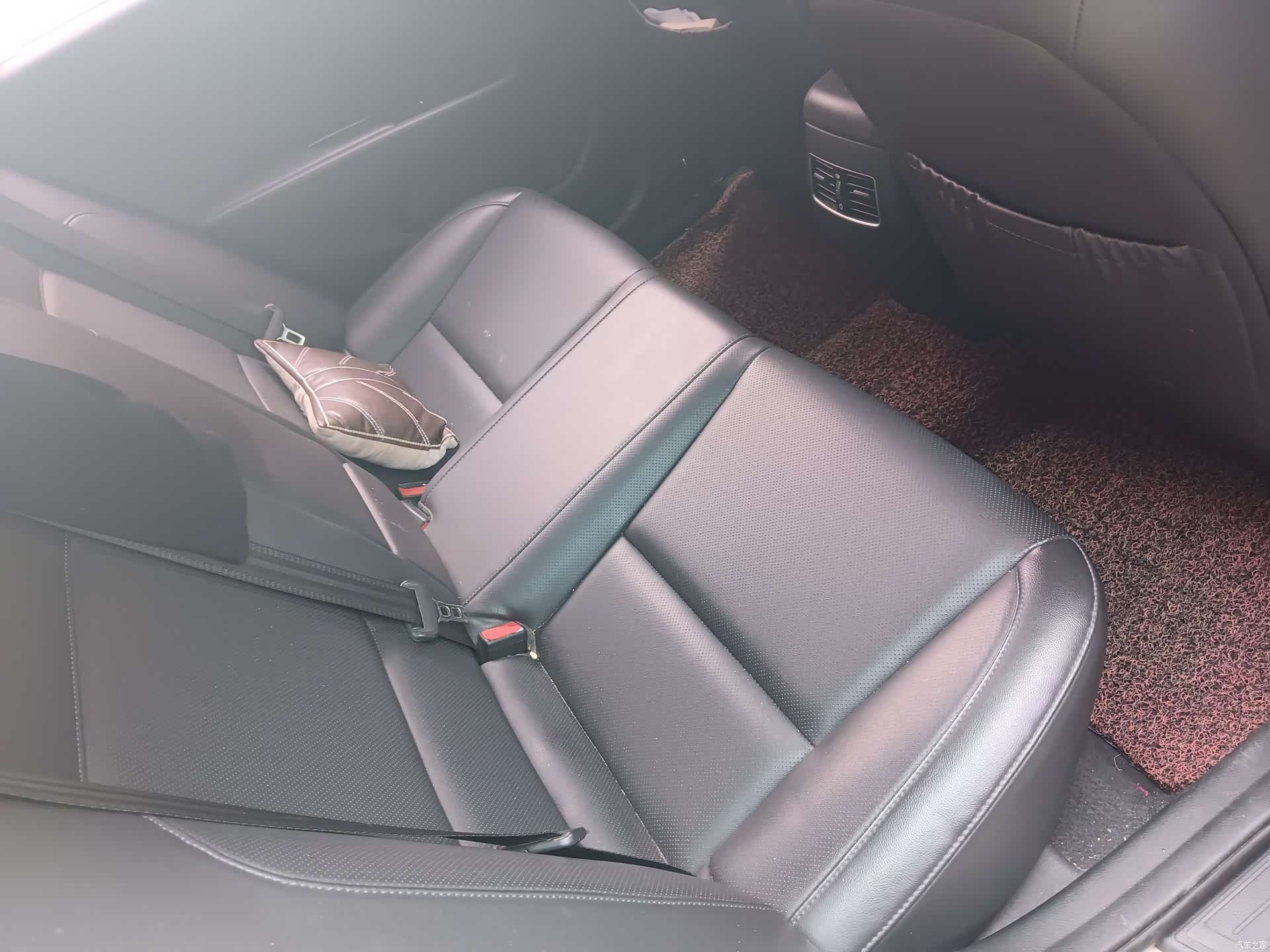 Hyundai GLS, 2015 7