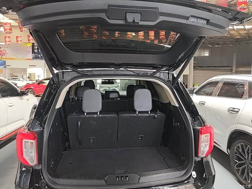 Ford Explorer, 2020 19