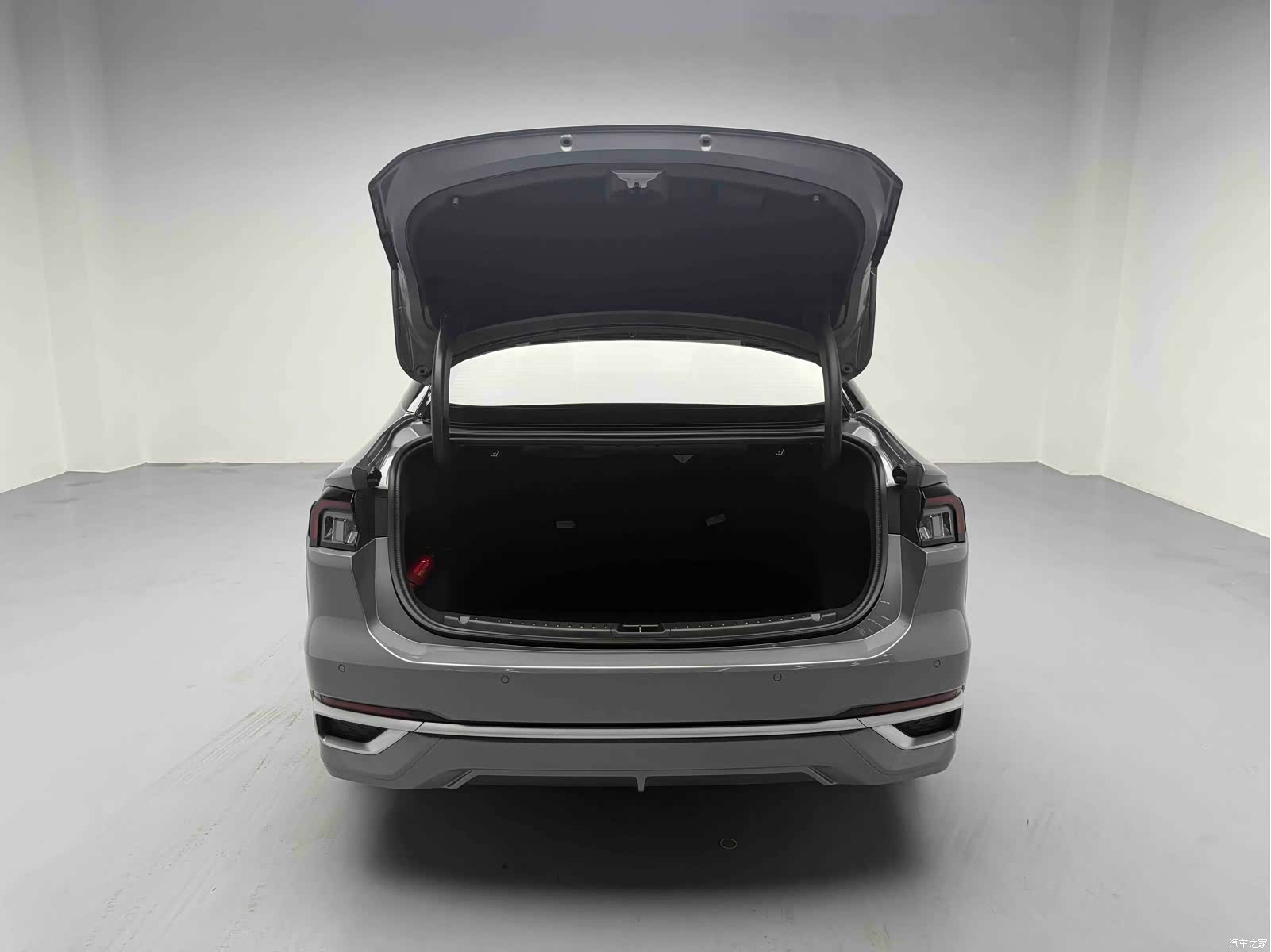 Ford Mondeo, 2024 18