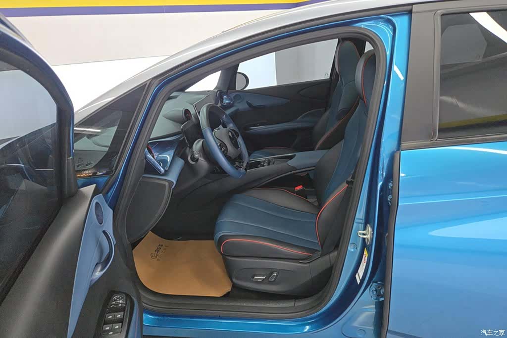 BYD Dolphin, 2022 9
