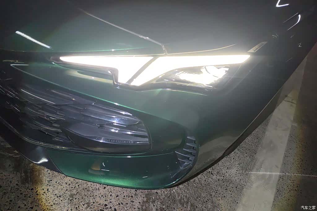 MG MG7, 2025 все фото