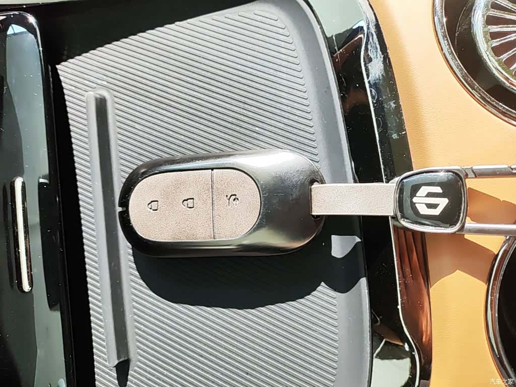 Leapmotor C01, 2024 9