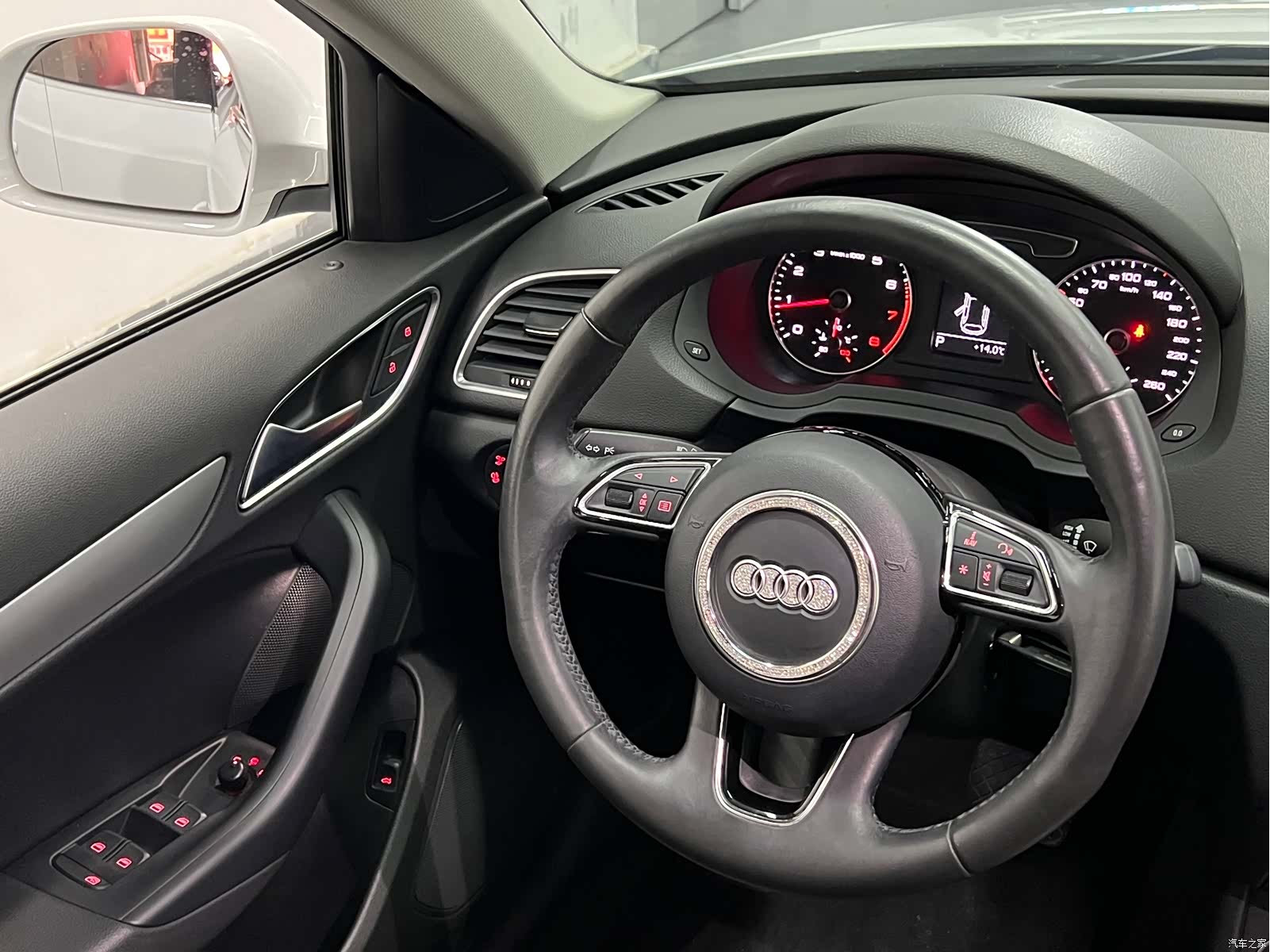 Audi Q3, 2018 9