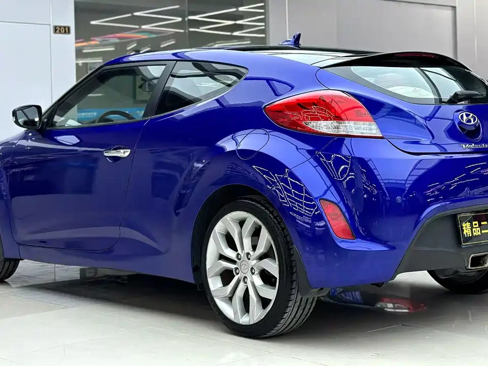 Hyundai Veloster