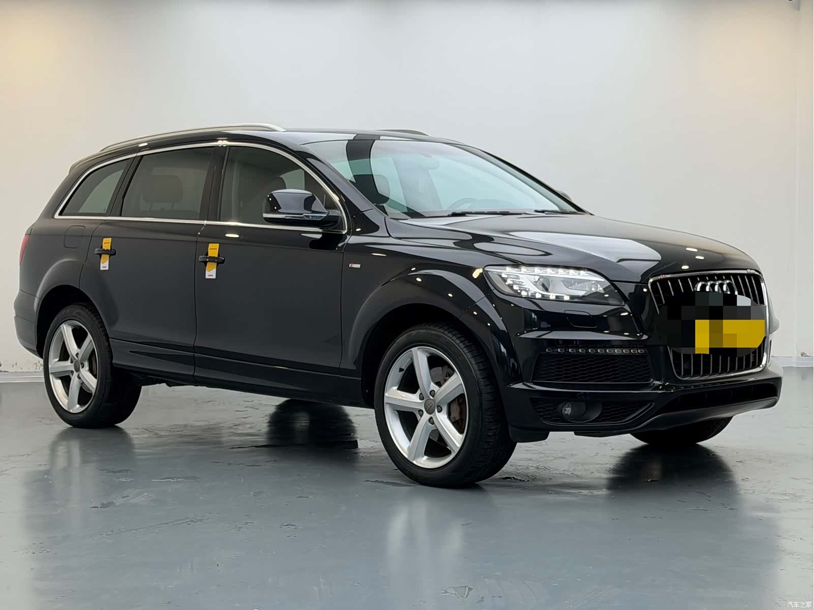 Audi Q7, 2013 3