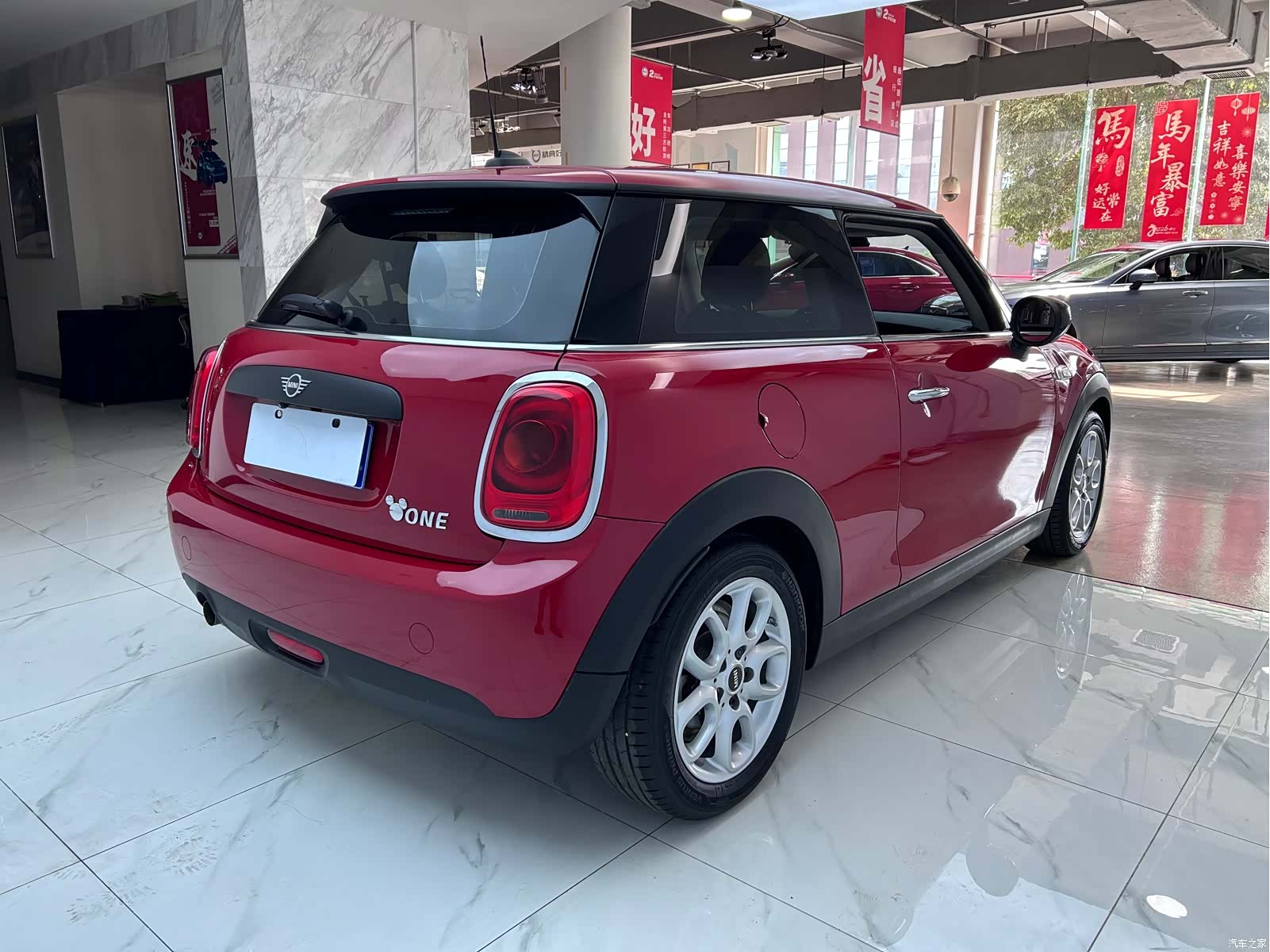 Mini ONE, 2020 7