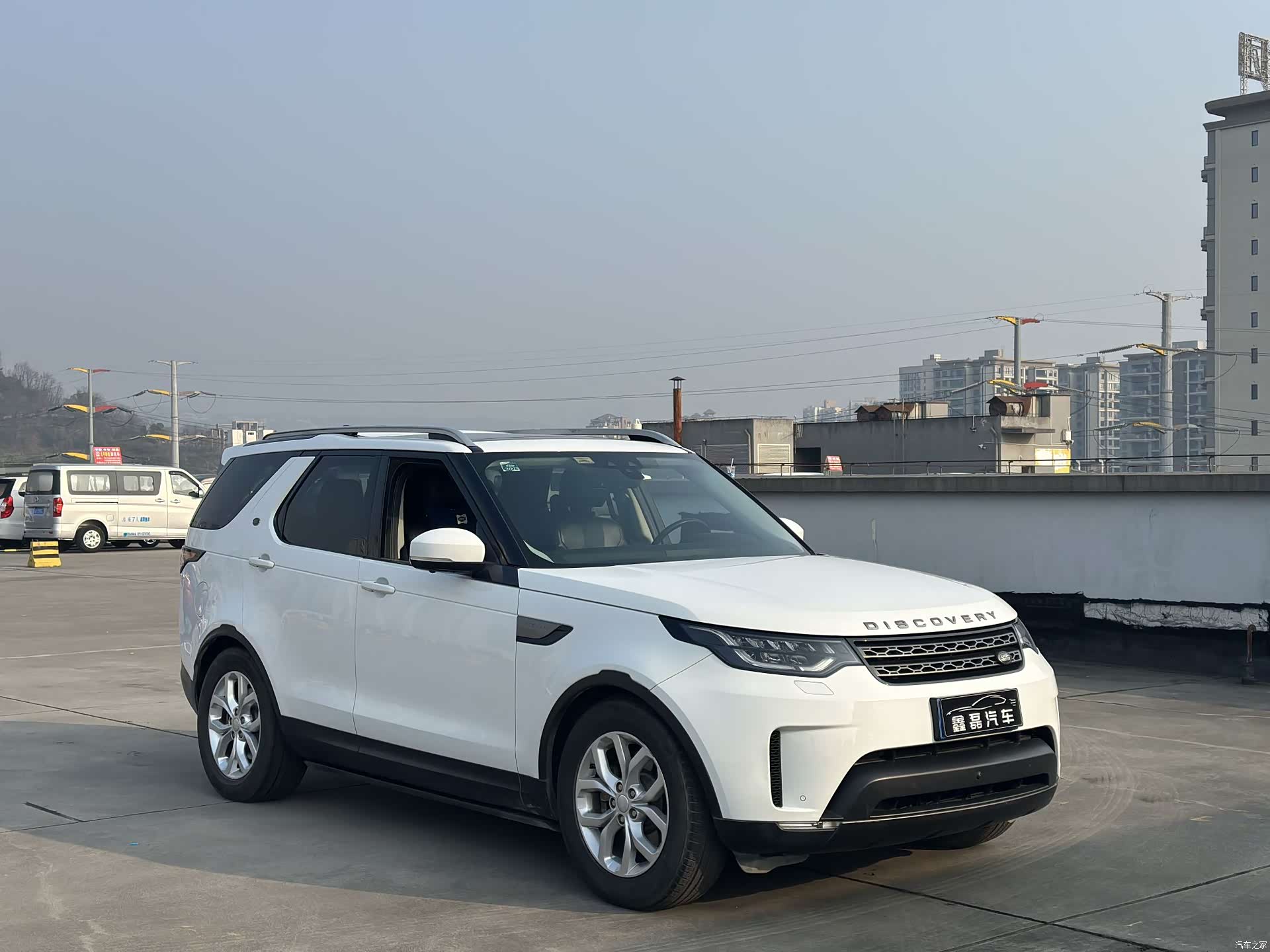 Land Rover Discovery, 2018 3