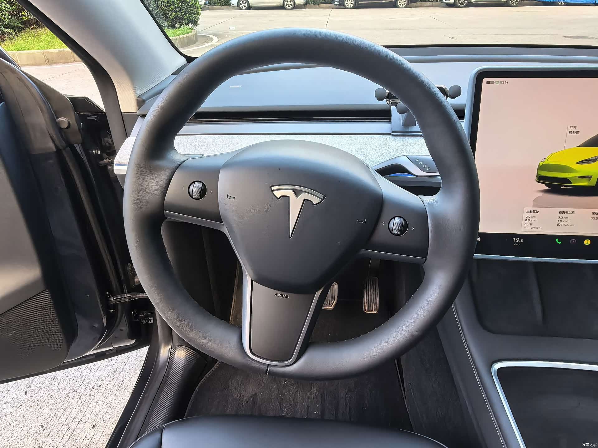 Tesla Model Y, 2024 8