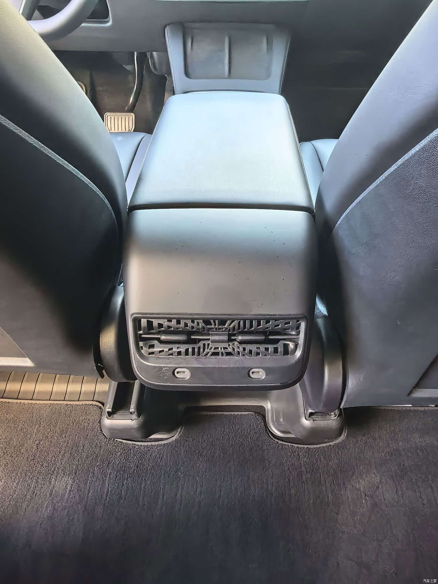 Tesla Model Y, 2024 12