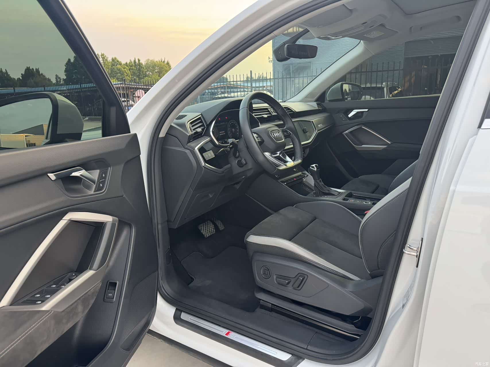 Audi Q3, 2022 12