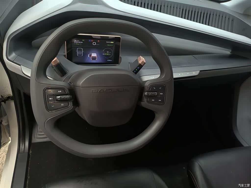 Wuling E200, 2019 11