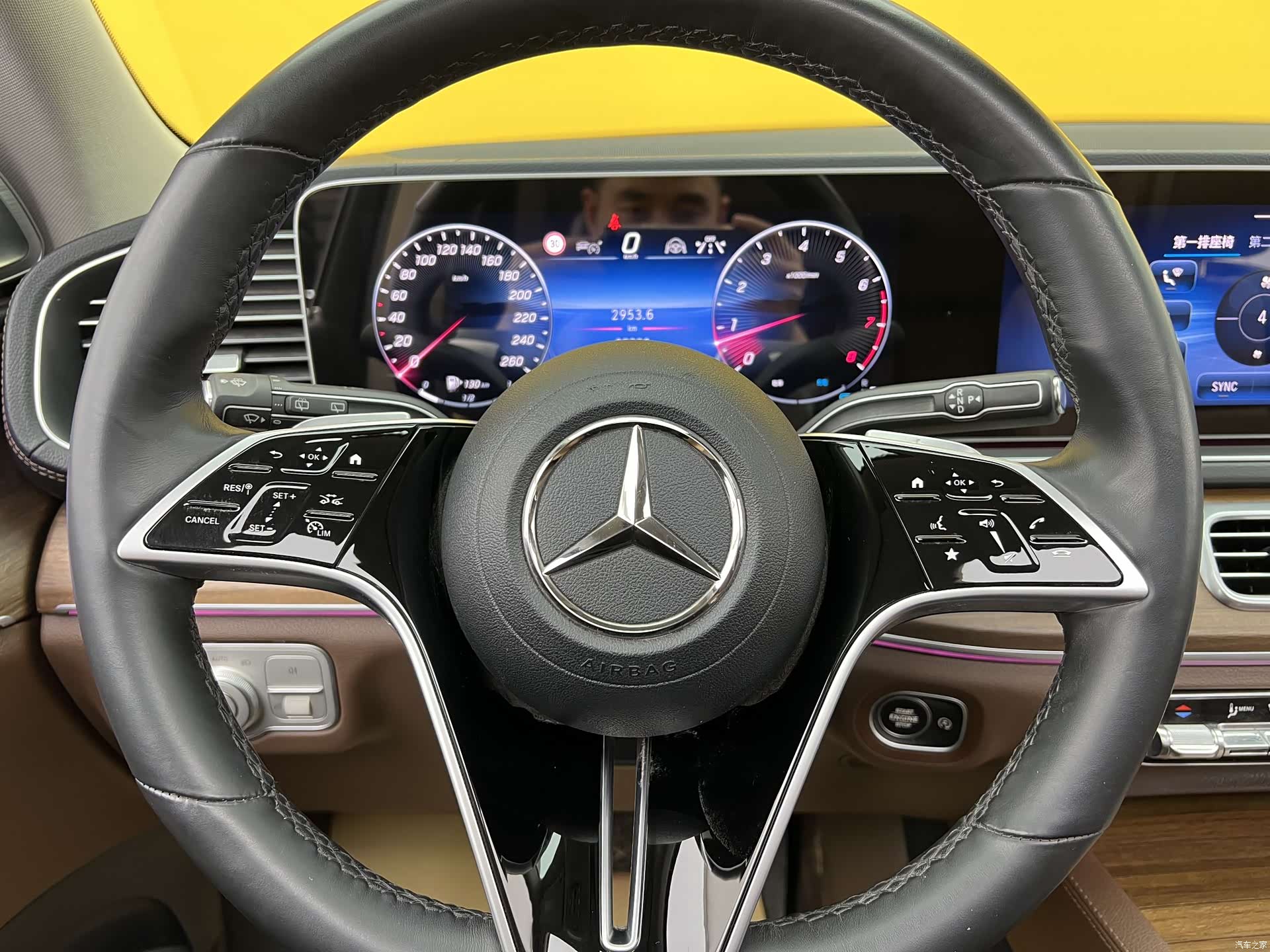 Mercedes-Benz GLE, 2024 6