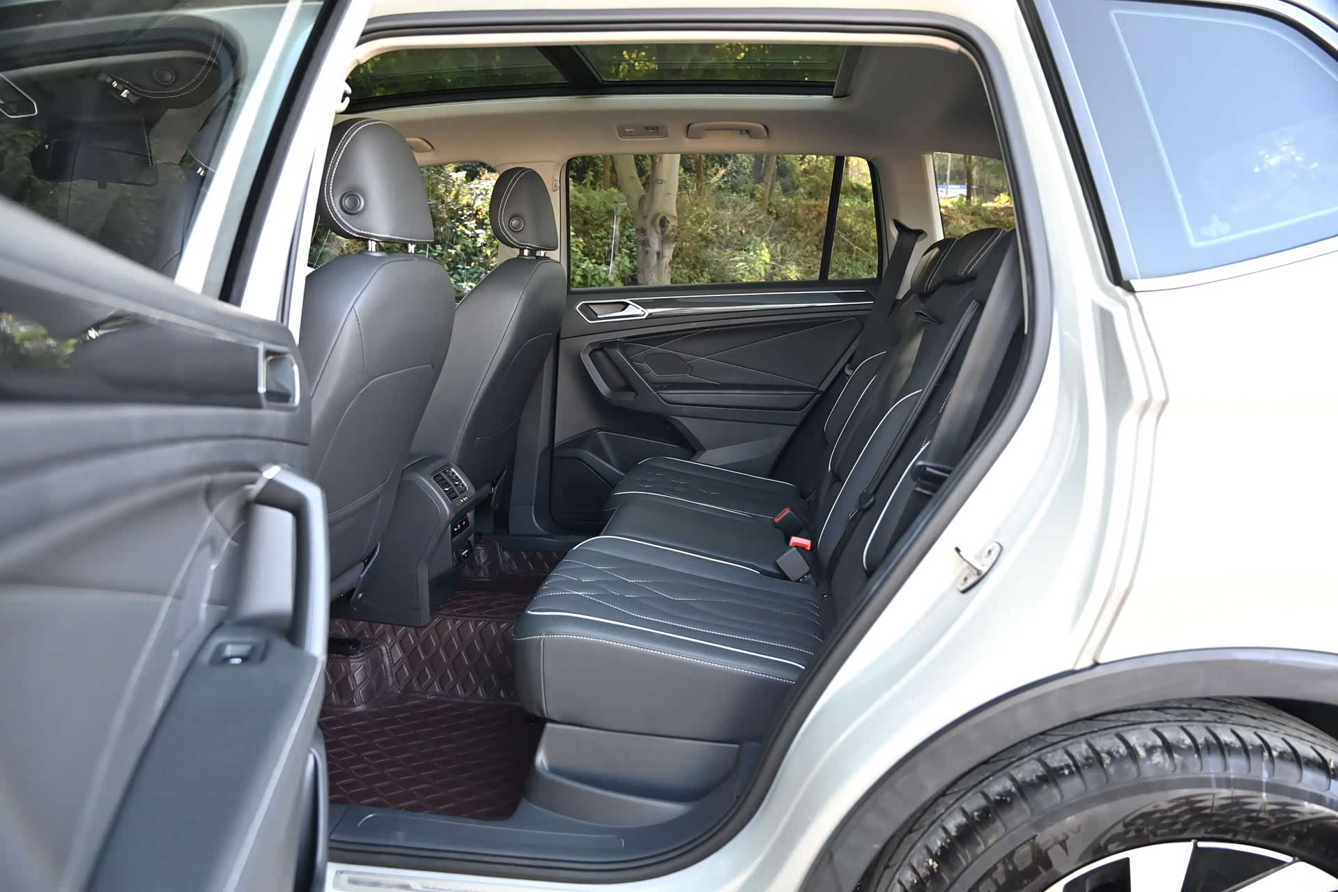 Volkswagen Tiguan L, 2021 все фото