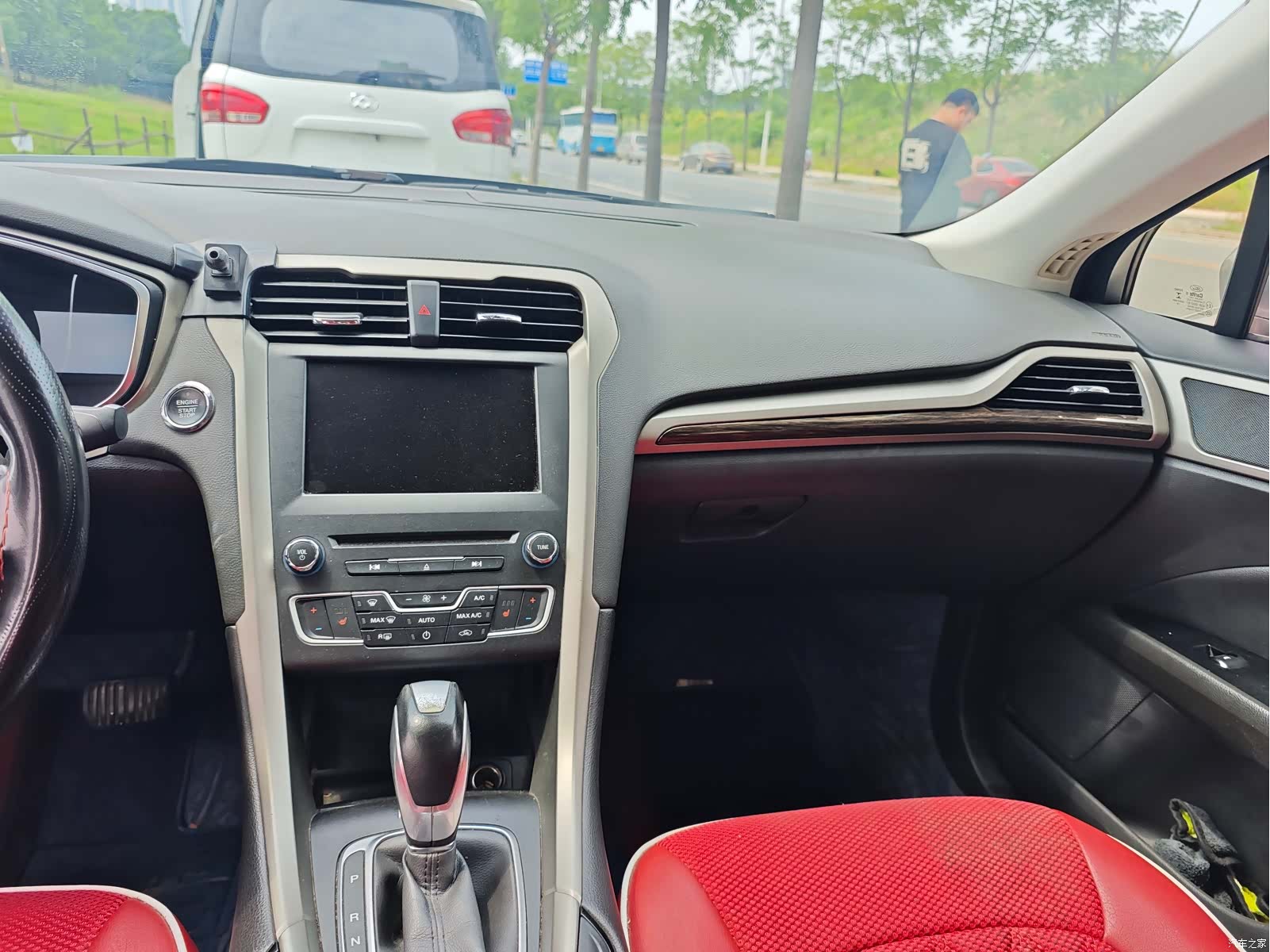 Ford Mondeo, 2017 13