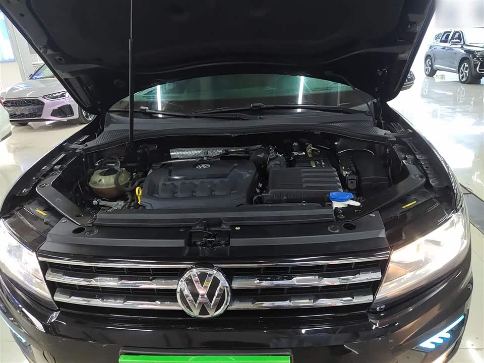 Volkswagen Tiguan L