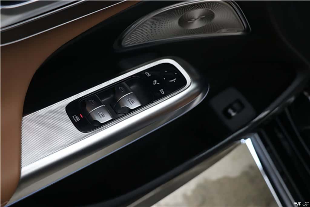 Mercedes-Benz E-Class, 2026 29