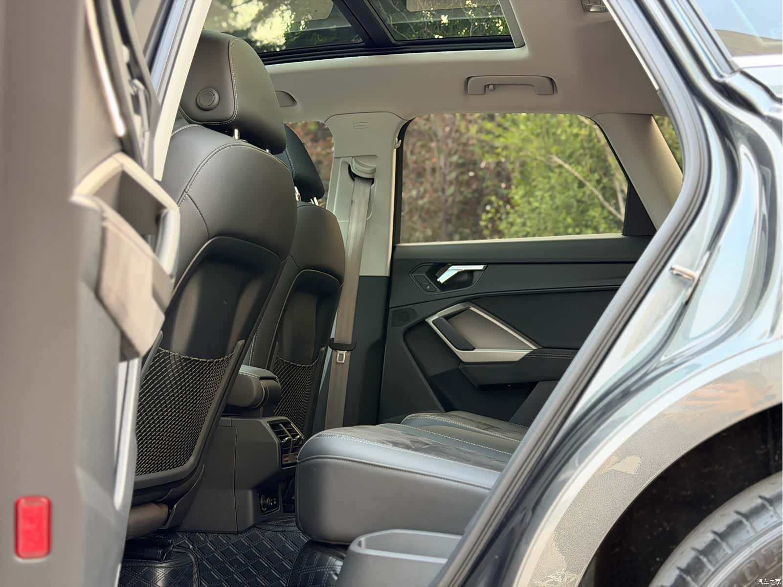 Audi Q3, 2023 все фото