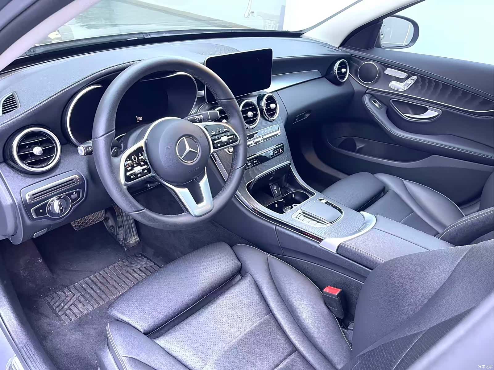 Mercedes-Benz C-Class, 2019 все фото