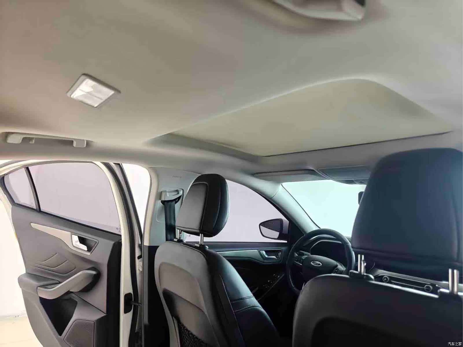 Ford Focus, 2020 13