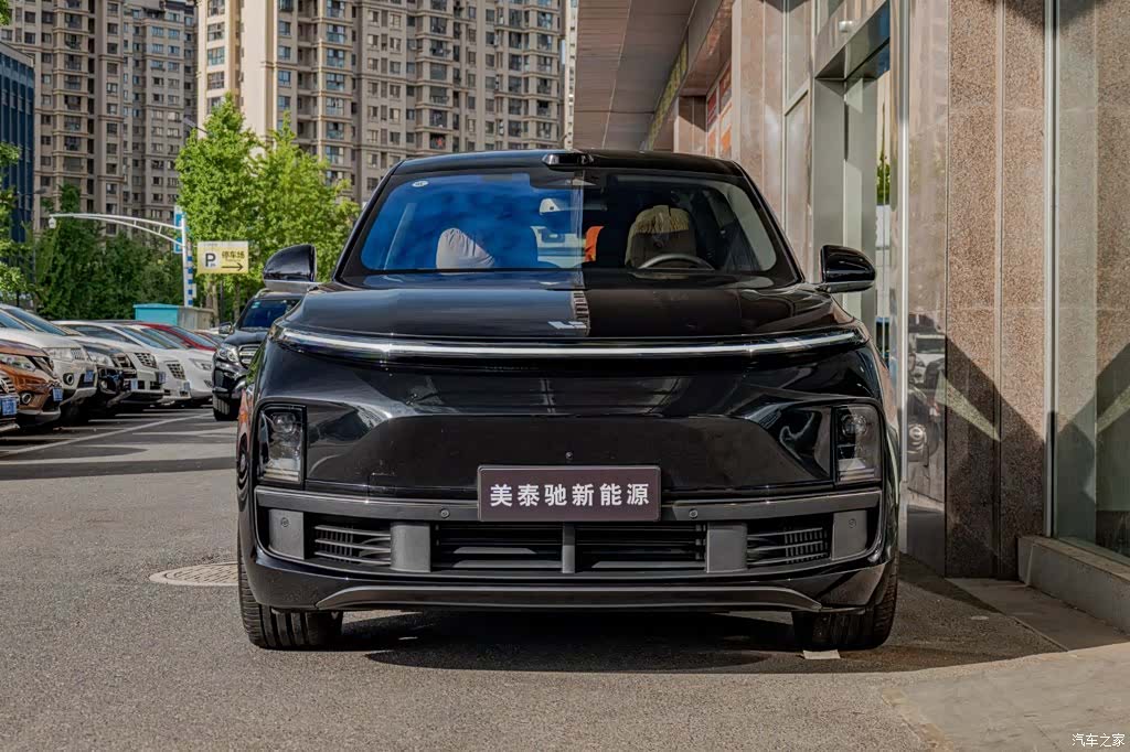 Li Auto L8, 2025 14