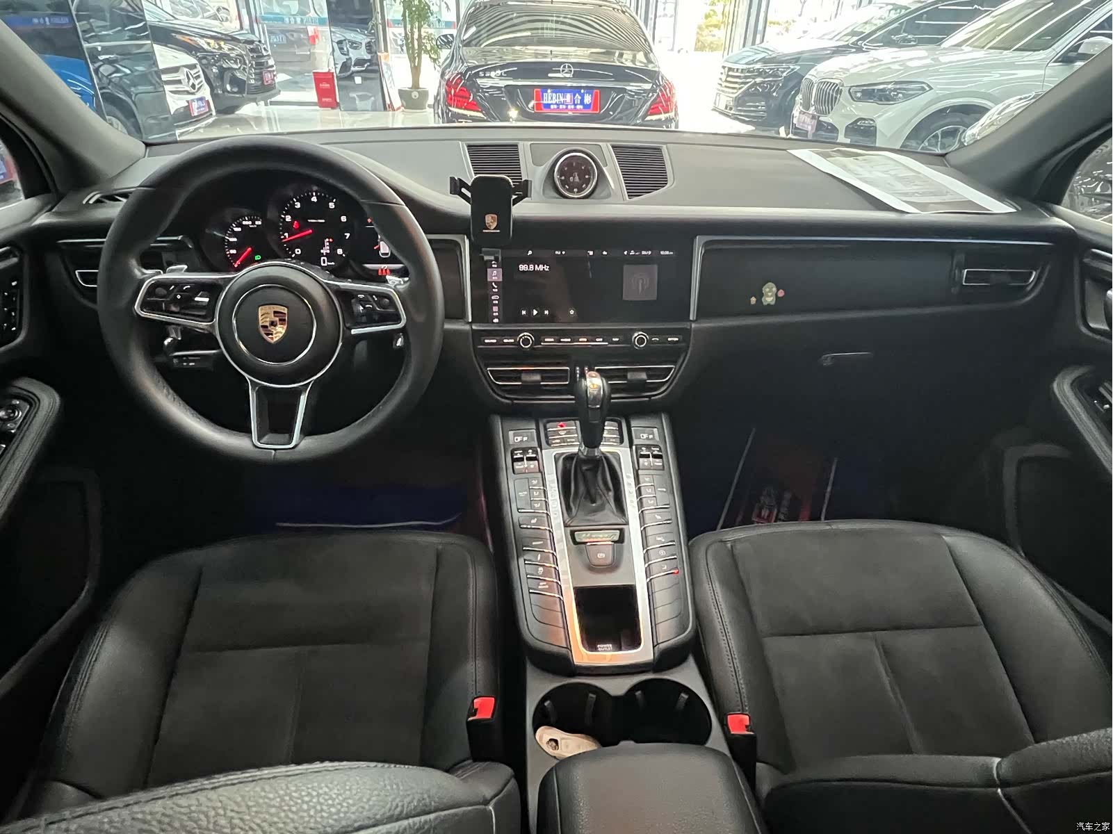 Porsche Macan, 2020 21