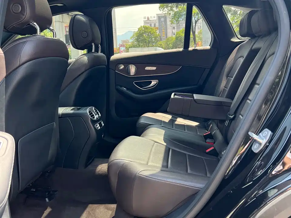 Mercedes-Benz GLC Mercedes-Benz GLC