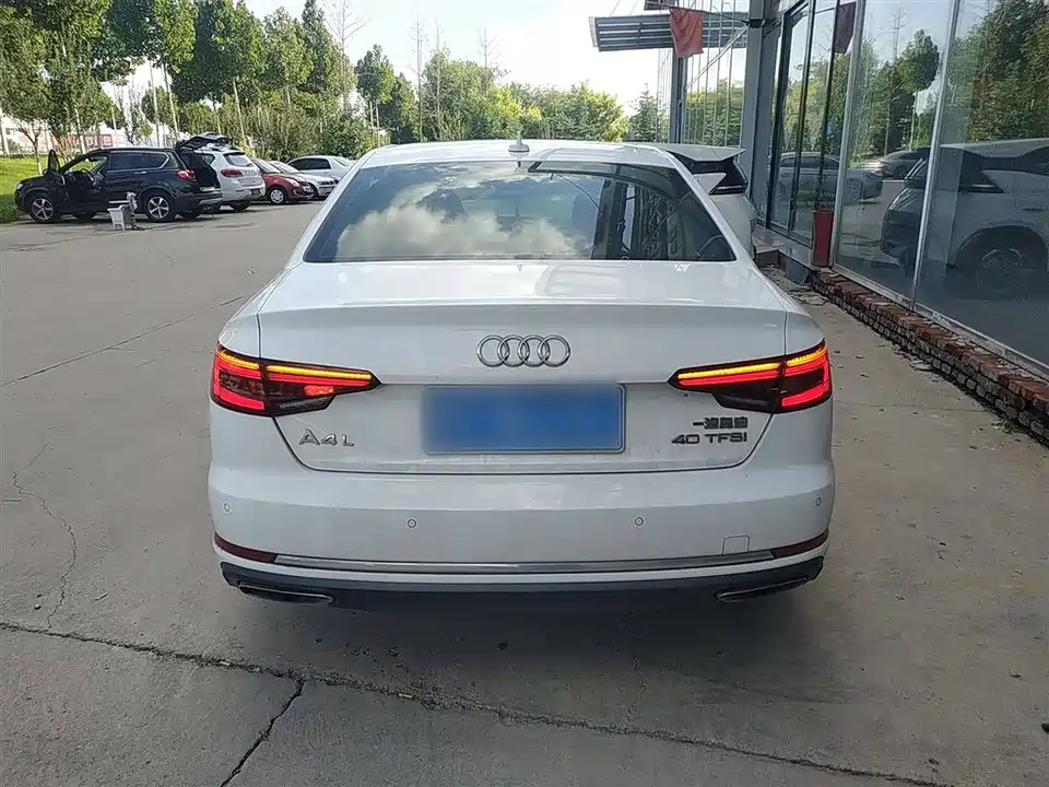 Audi A4L