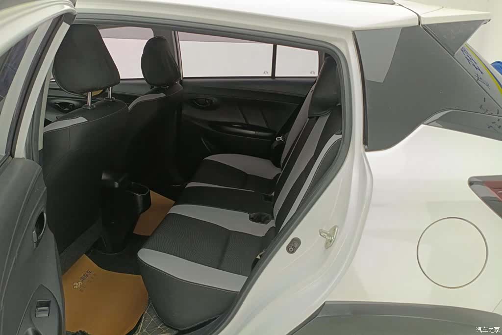 Toyota YARiS L, 2020 11