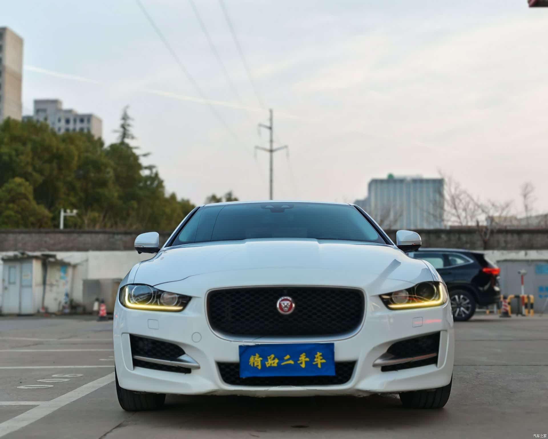 Jaguar XE, 2017 2