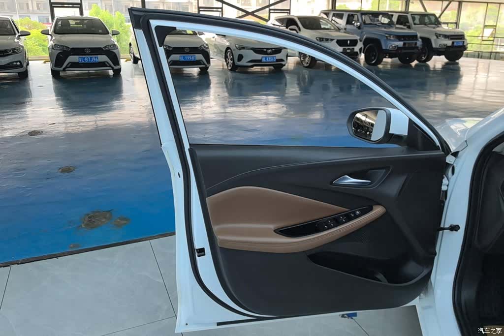 Buick Verano, 2022 7