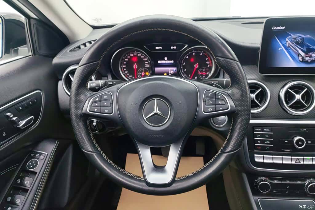 Mercedes-Benz GLA, 2018 15