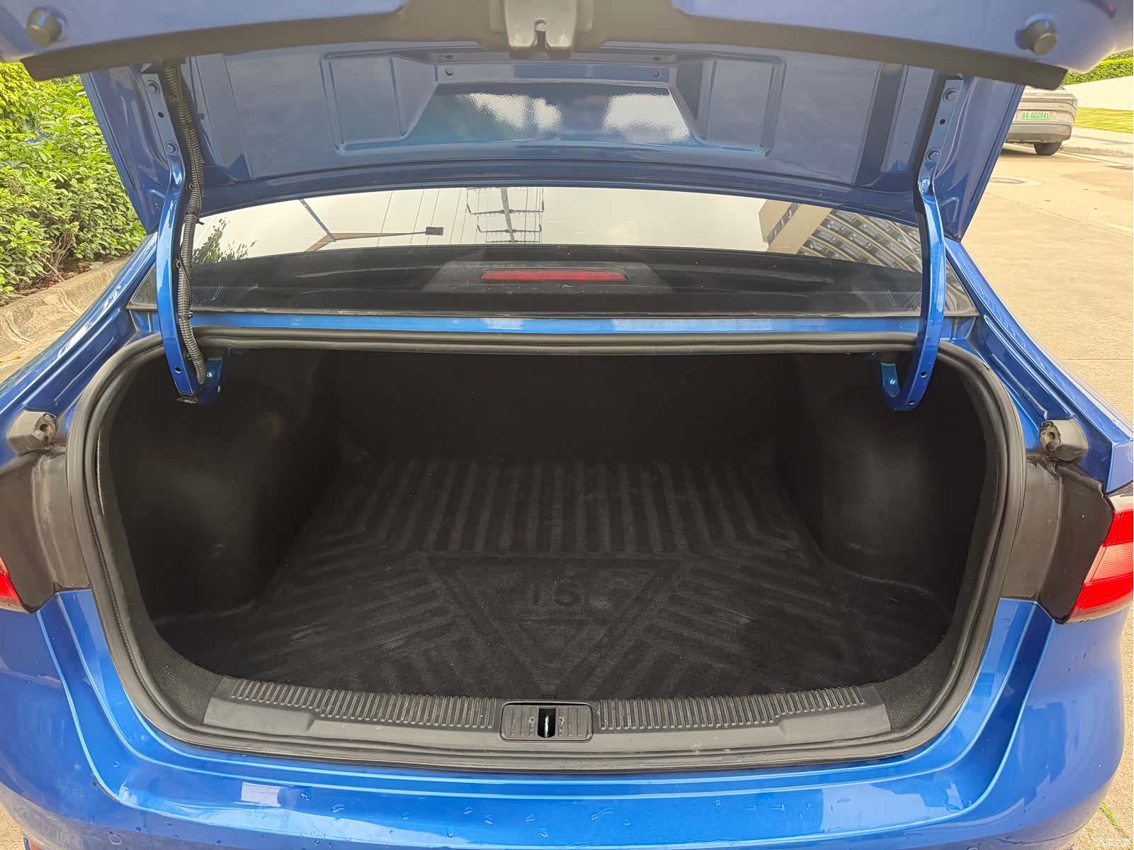 Roewe i5, 2019 12