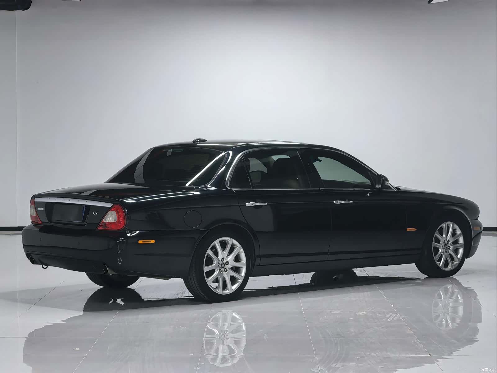 Jaguar XJ, 2009 все фото