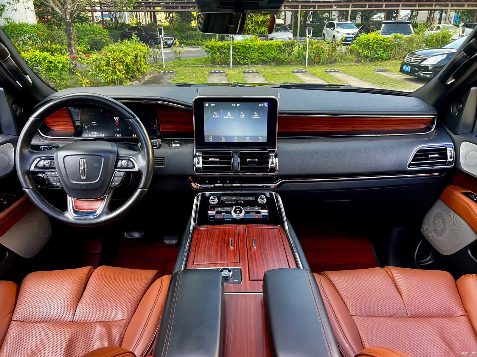 Lincoln Navigator, 2020 7