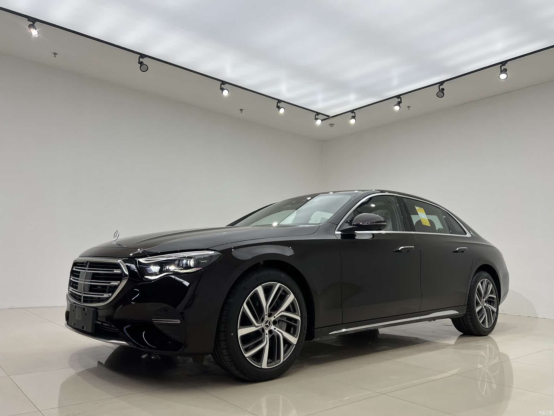 Mercedes-Benz E-Class, 2024 1