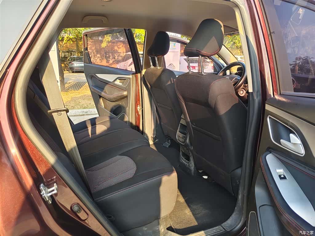 Wuling 560, 2016 12