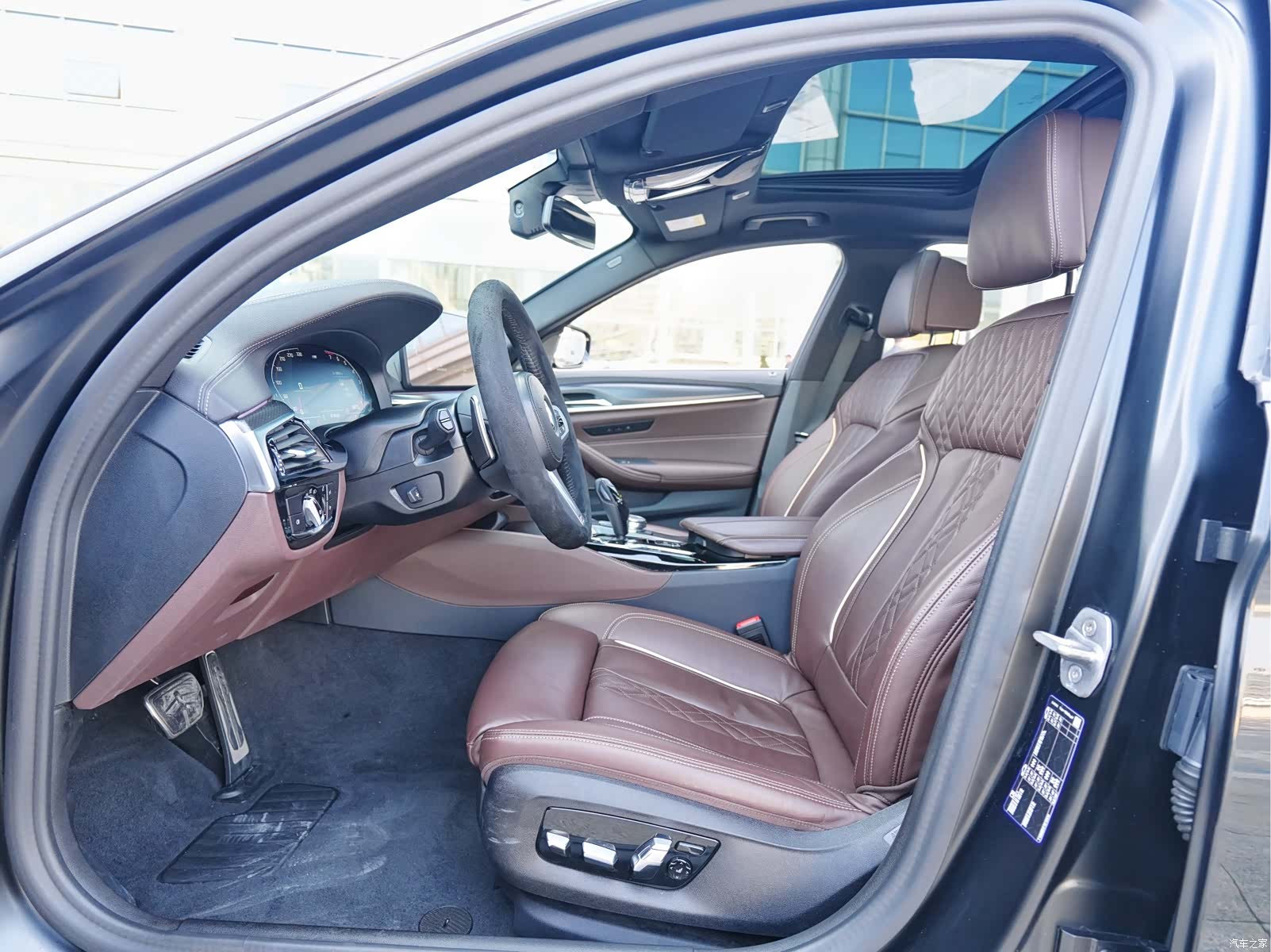 BMW 5 Series, 2022 7