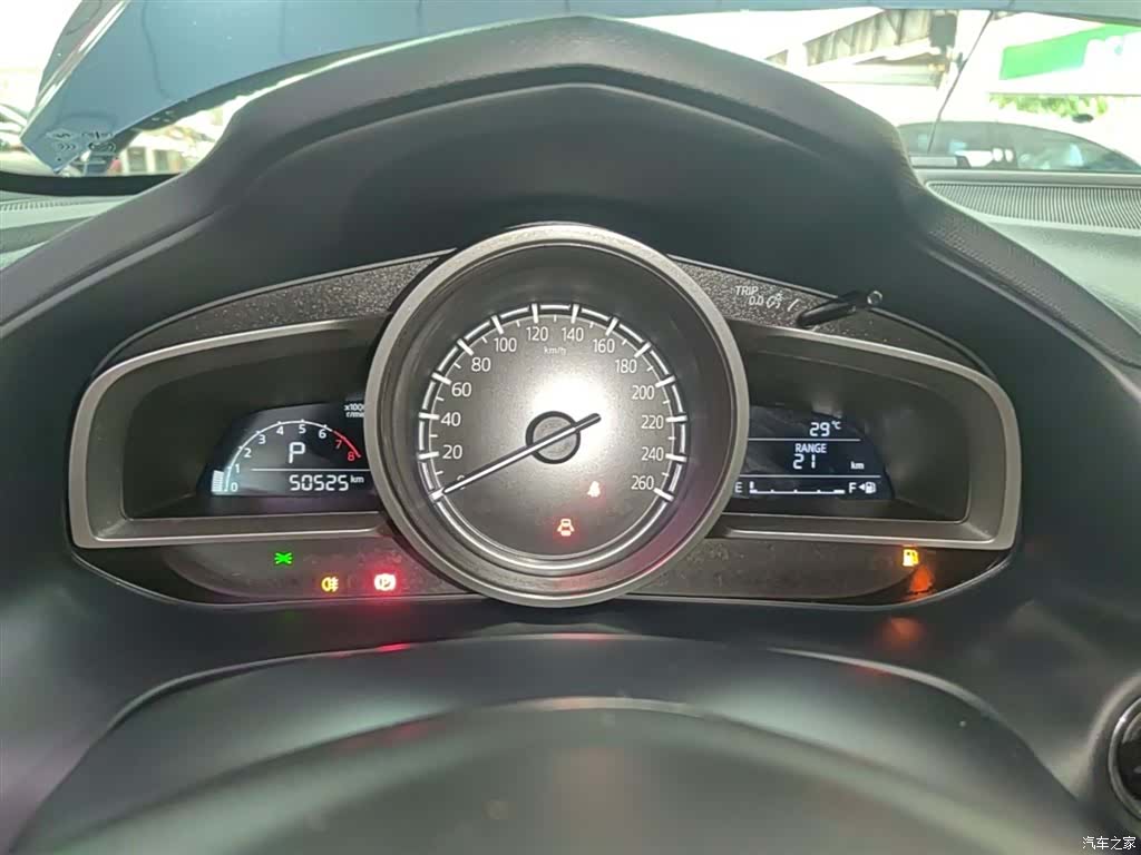 Mazda CX-4, 2022 12