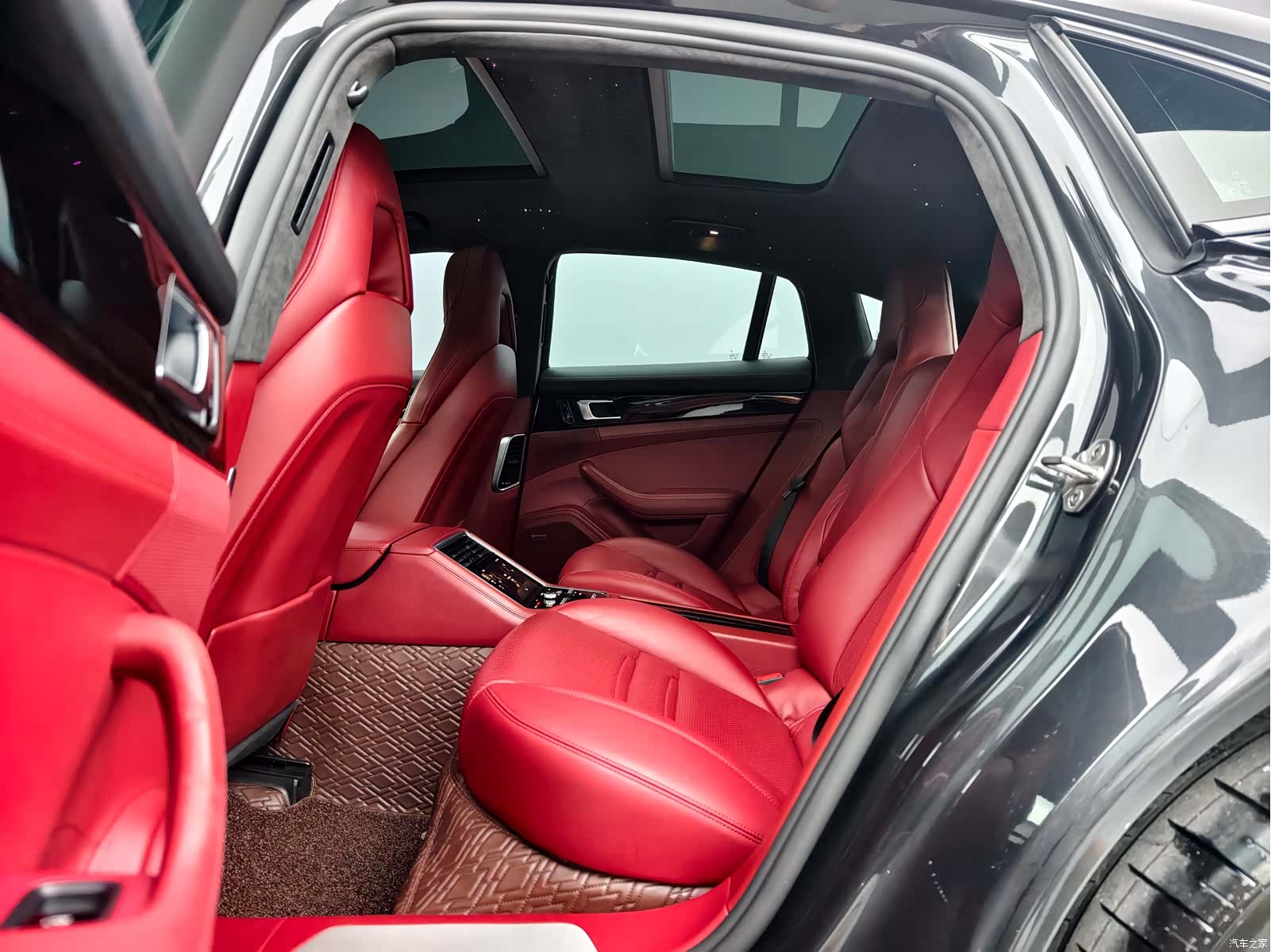 Porsche Panamera, 2017 12
