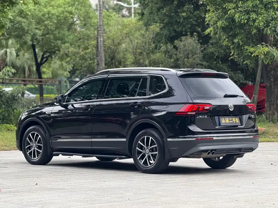 Volkswagen Tiguan L