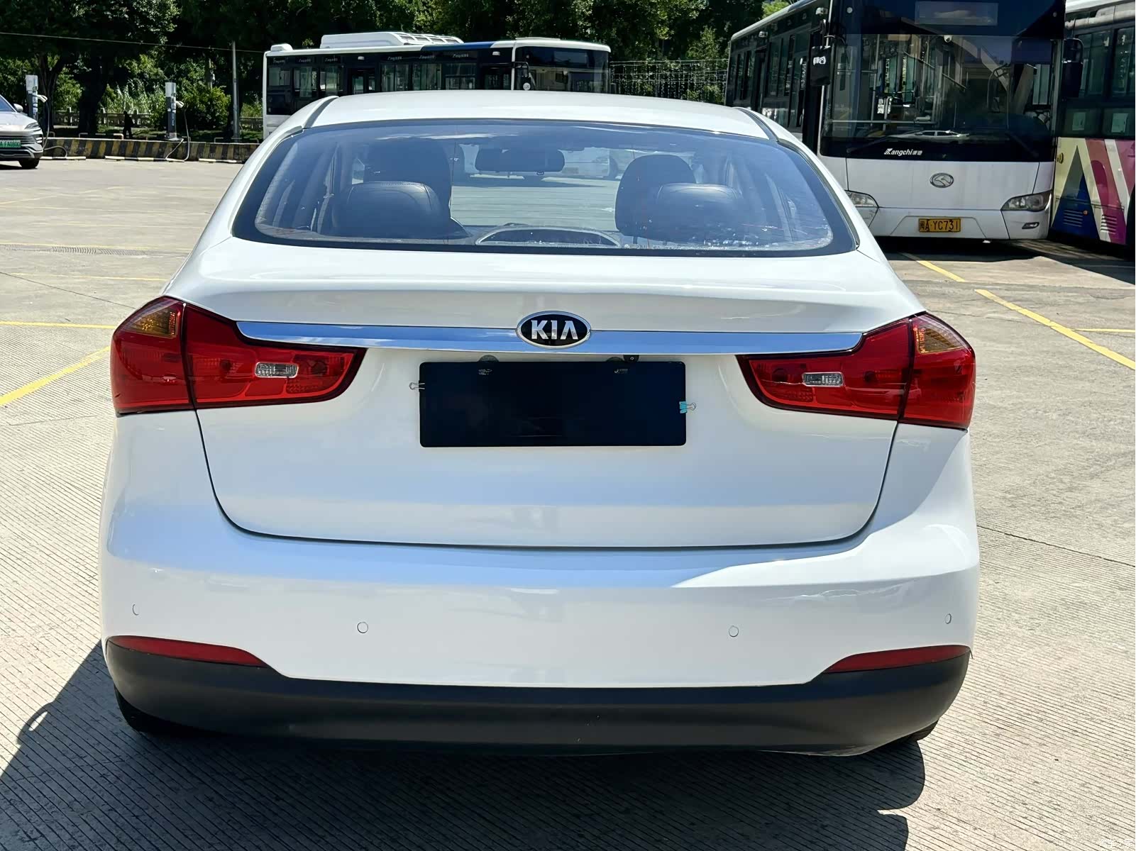 Kia K3, 2014 9