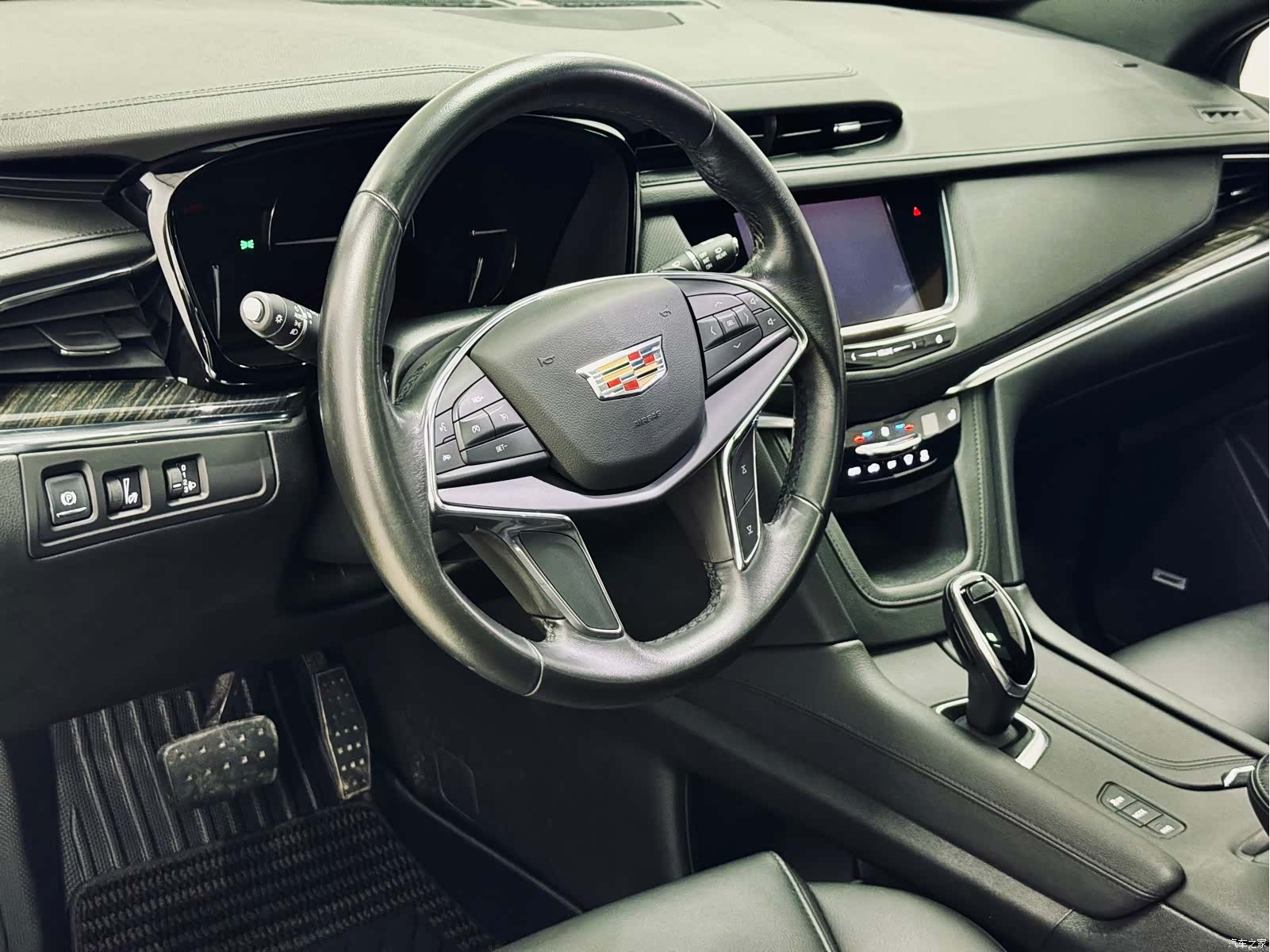 Cadillac XT5, 2019 10