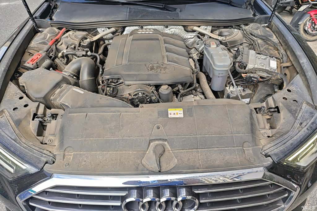 Audi A6L, 2022 10