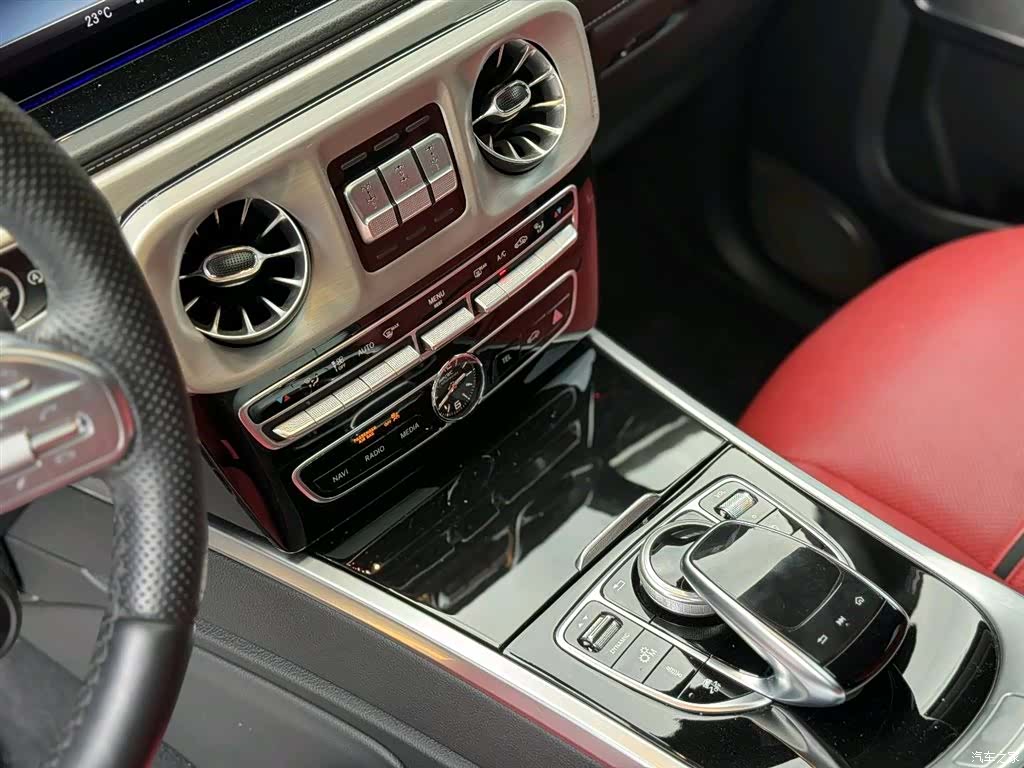 Mercedes-Benz G-Class, 2024 16
