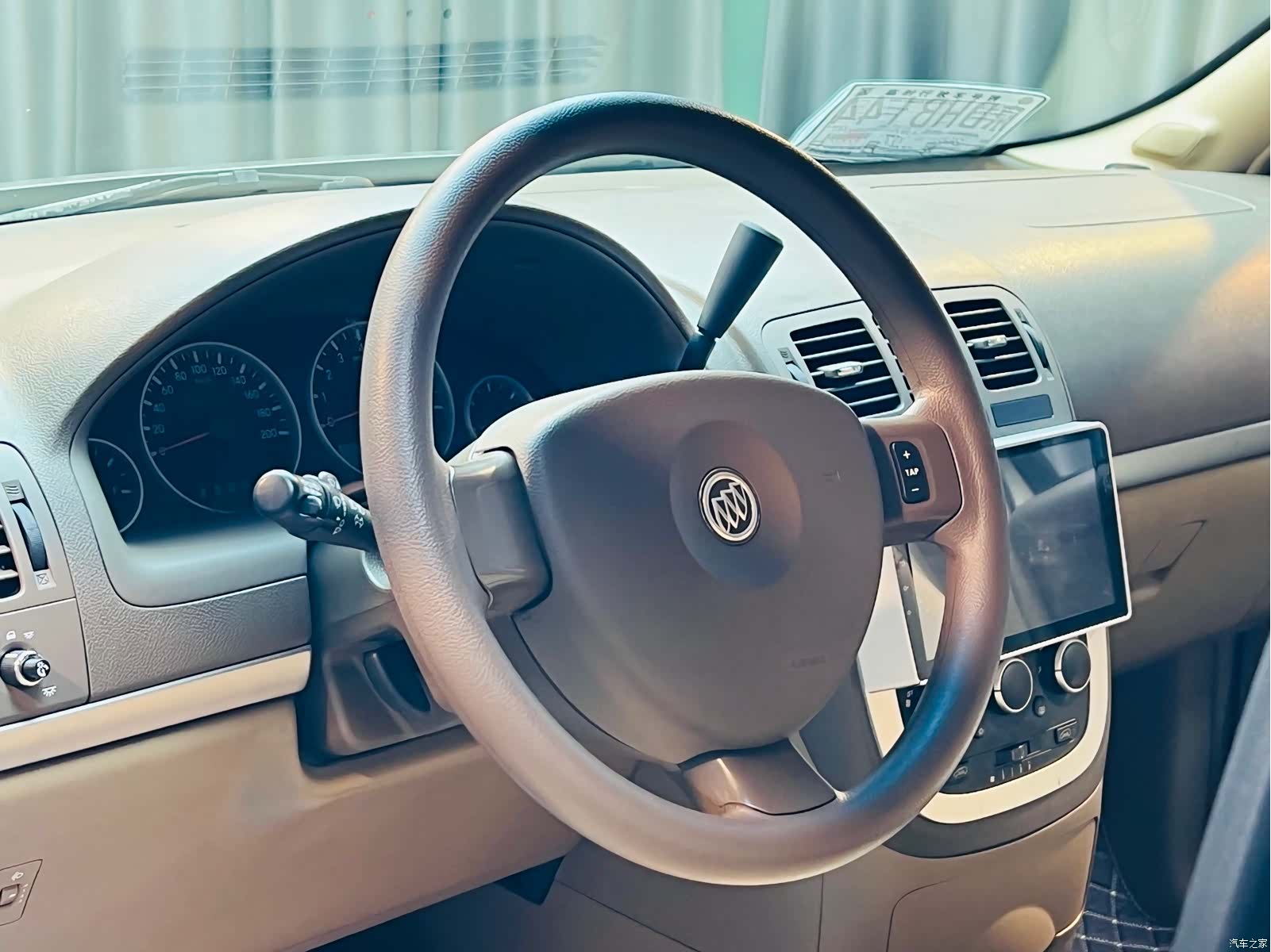 Buick GL8, 2013 7