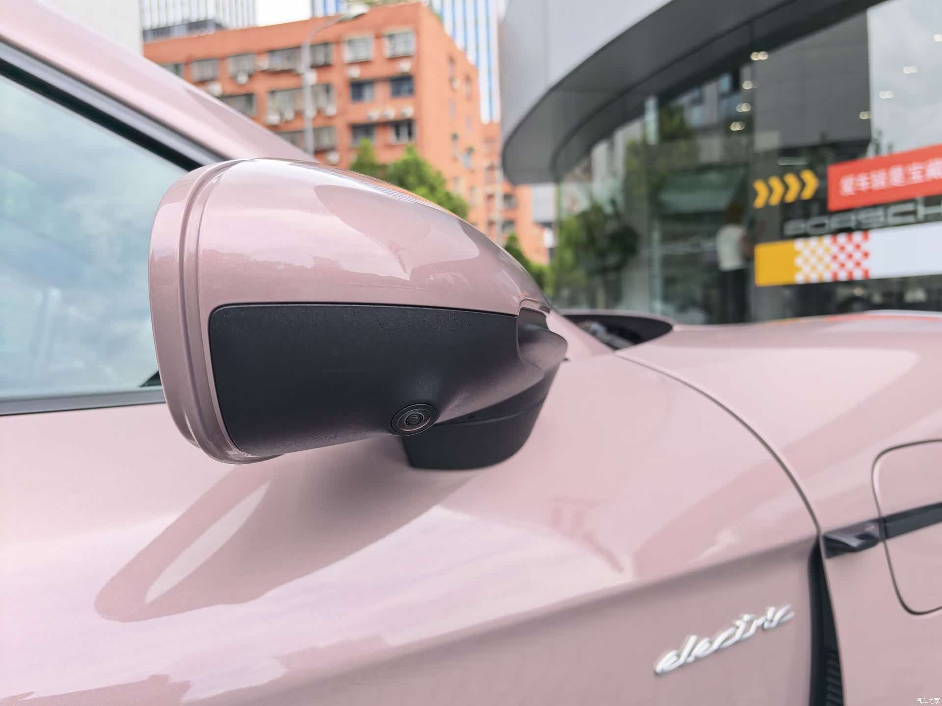 Porsche Taycan, 2025 17