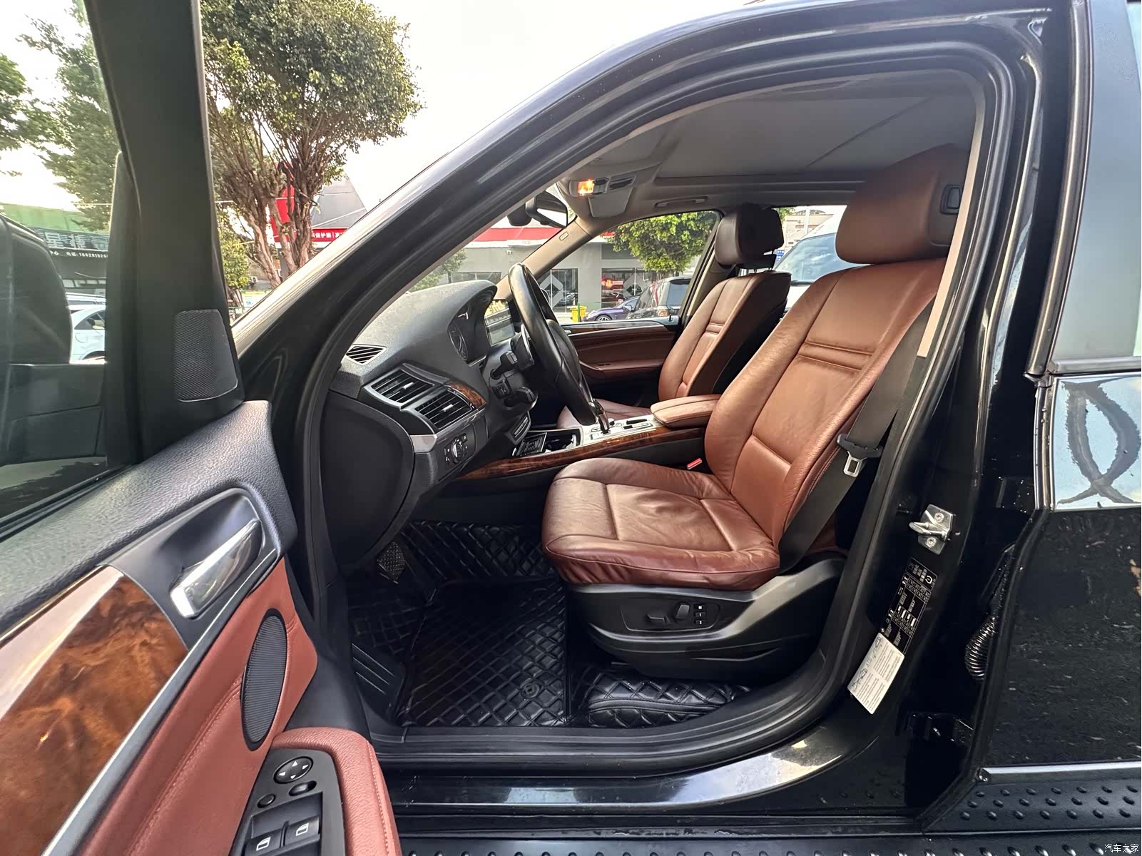 BMW X5, 2010 11
