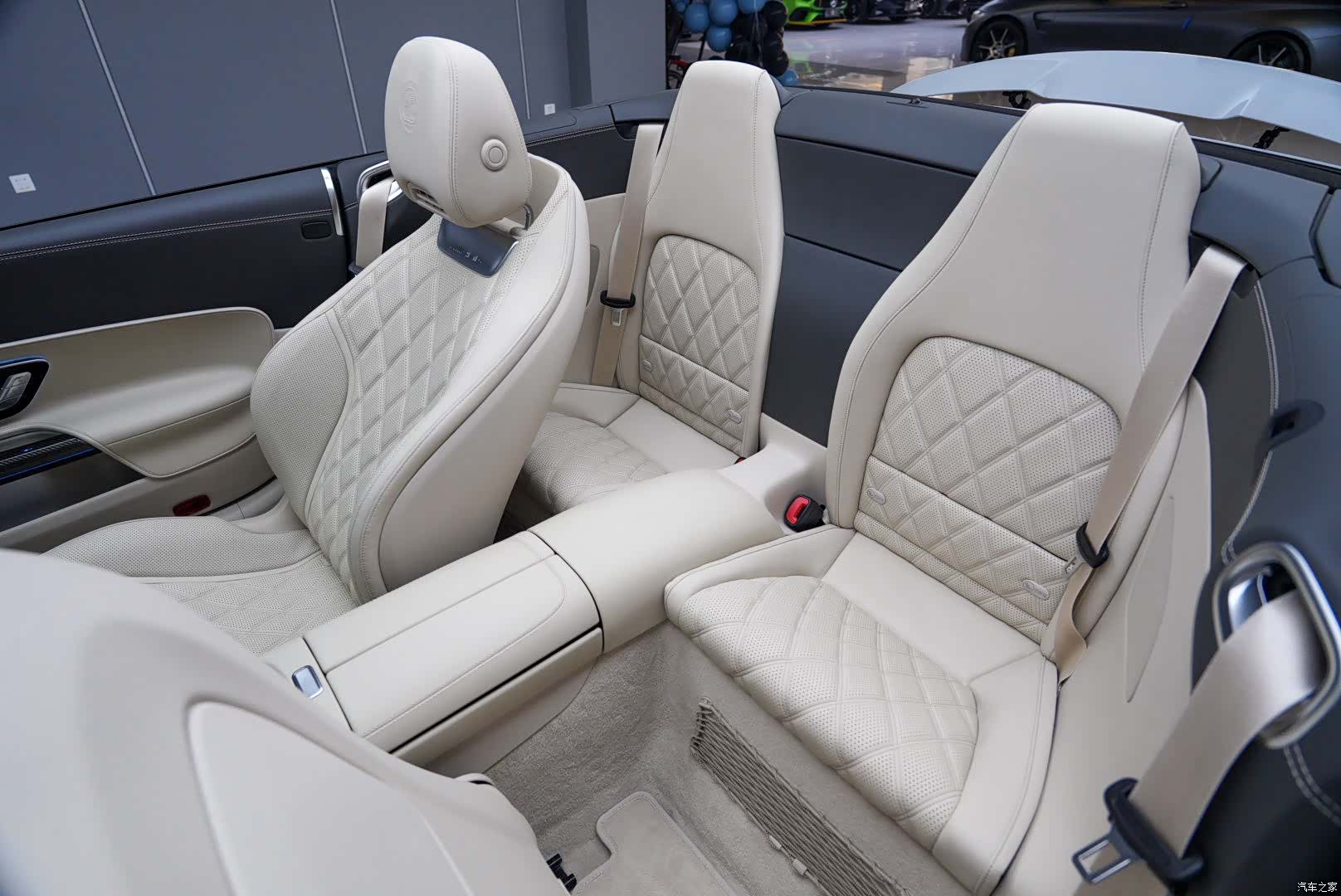 Mercedes-Benz SL, 2026 16